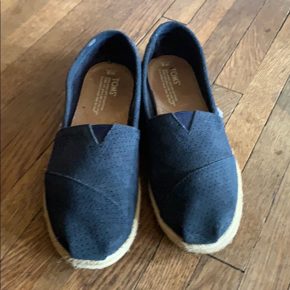 Blue Suede Toms